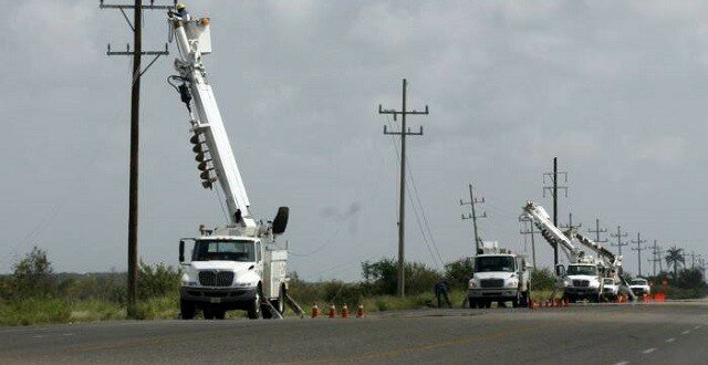 CFE no restablece servicio en Torreón; abastecimiento de agua un caos